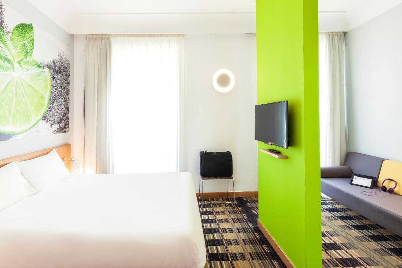 Ibis Styles Napoli Garibaldi Hotel Kültér fotó