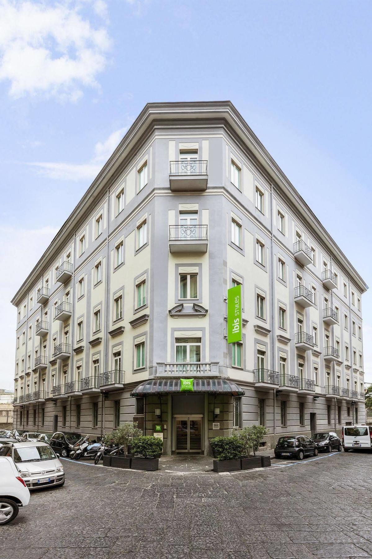 Ibis Styles Napoli Garibaldi Hotel Kültér fotó