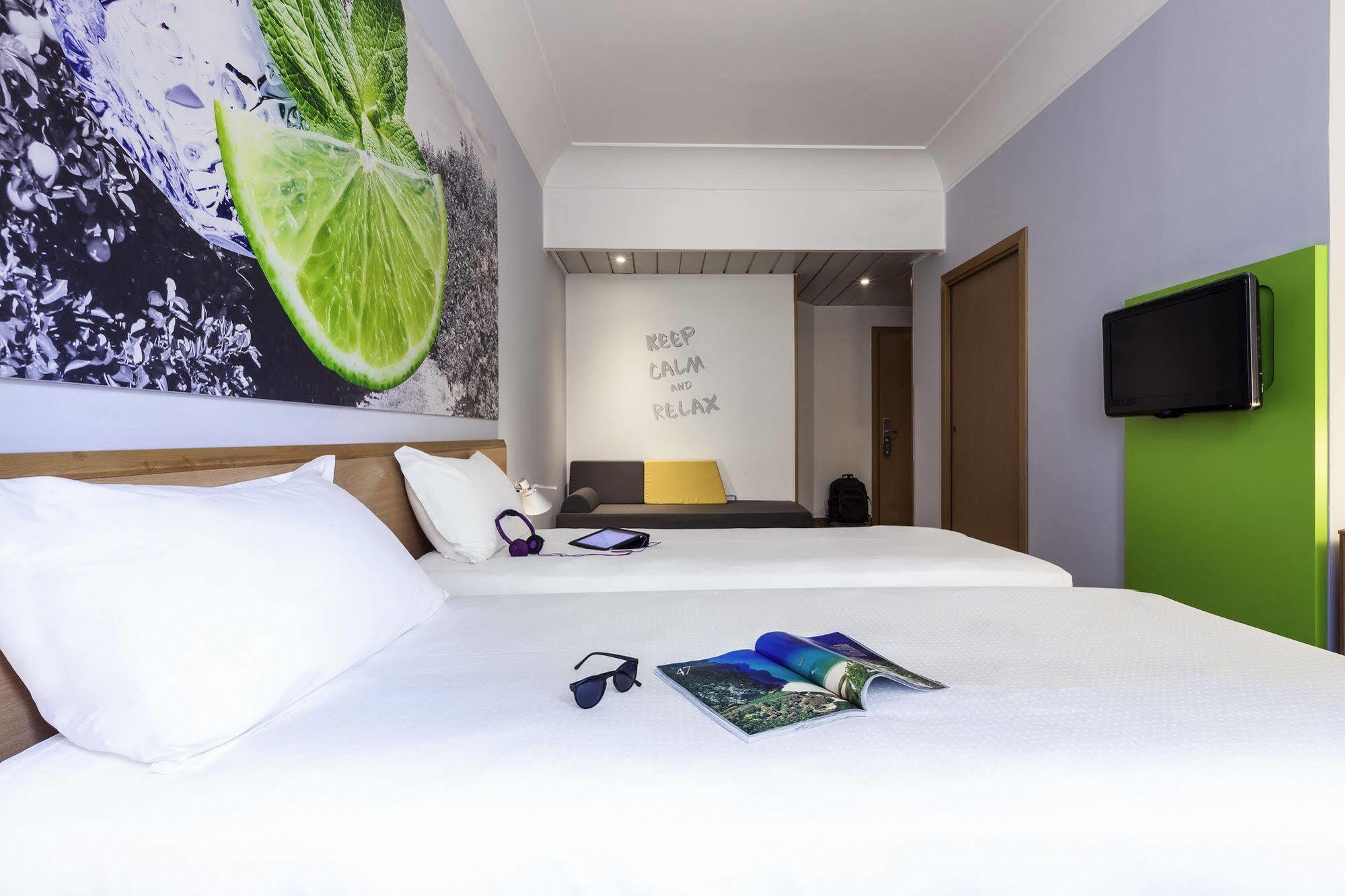 Ibis Styles Napoli Garibaldi Hotel Kültér fotó