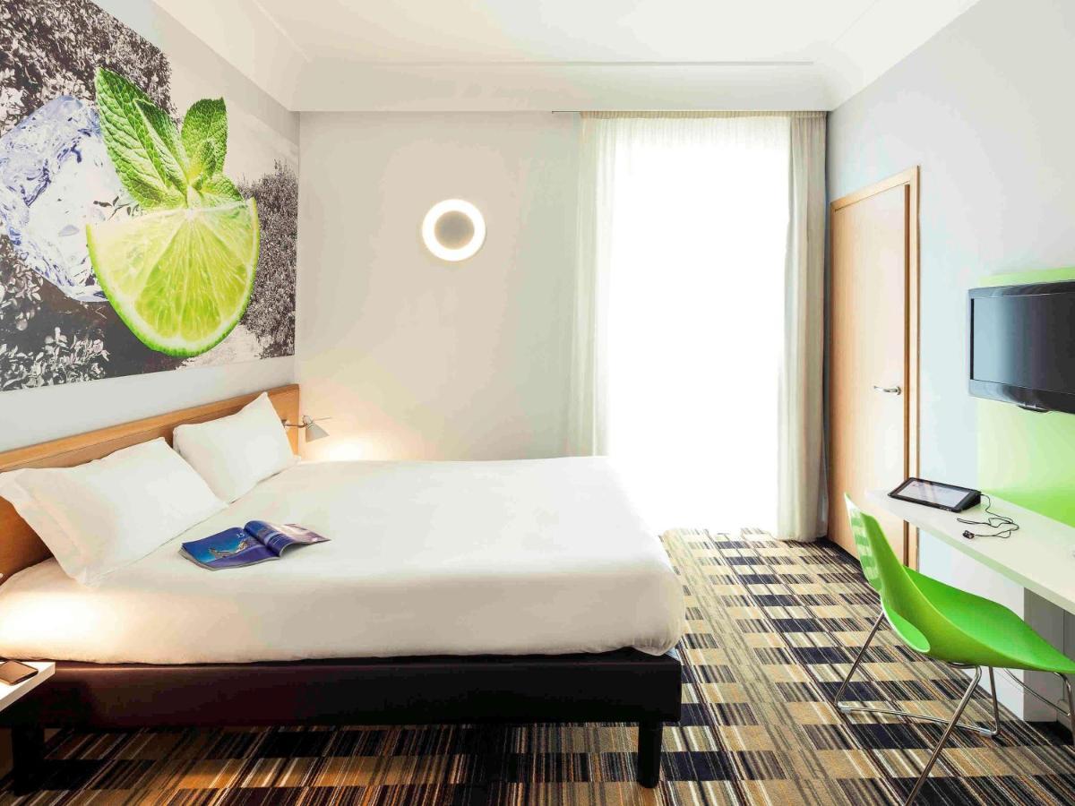 Ibis Styles Napoli Garibaldi Hotel Kültér fotó